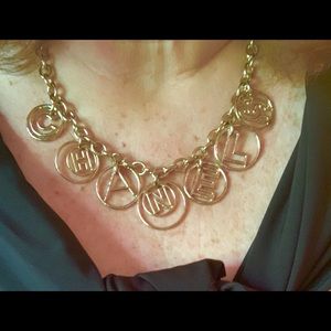 AUTHENTIC CHANEL NECKLACE  Hardly Worn